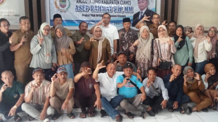 Perjuangkan kebutuhan warga Perjuangkan kebutuhan warga