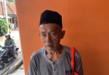 Abdul Fatah Bersyukur Terima Bantuan Pangan di Gunung Cupu Ciamis Bantuan Pangan