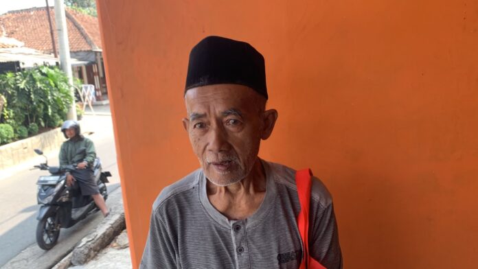 Keterangan Foto: Abdul Fatah (79) salah satu Penerima Manfaat Banpang di Desa Gunung Cupu/Rizal Nurramdhani/Jabarupdate.id Bantuan Pangan